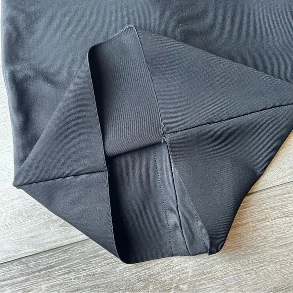 Miss Circle Lace Cut Out Front Bodycon Dress - Picture 5 of 10